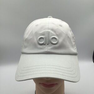 Alo Yoga White Adjustable Logo Baseball Cap Minimalist Athletic Casual Hat